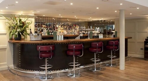 Hotel Bar