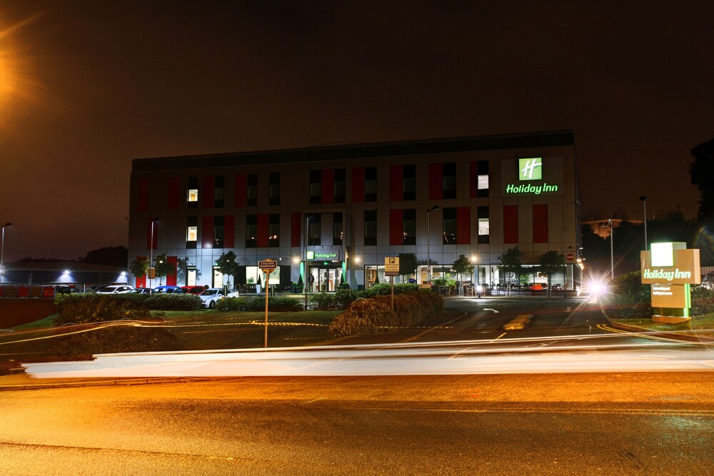 Hotel Front - Evening/Night
