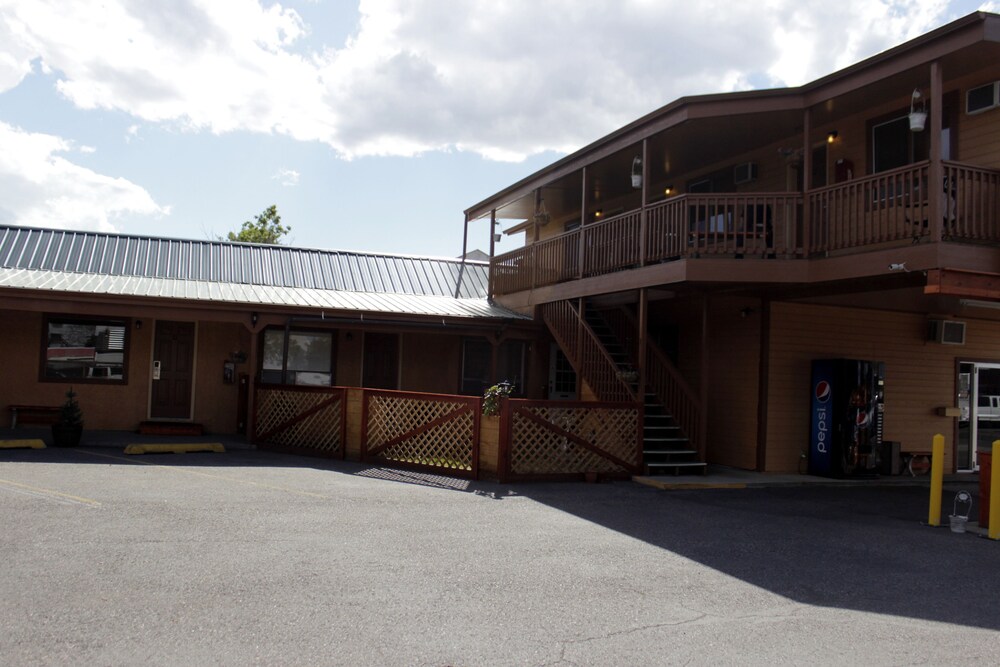 Courtyard View