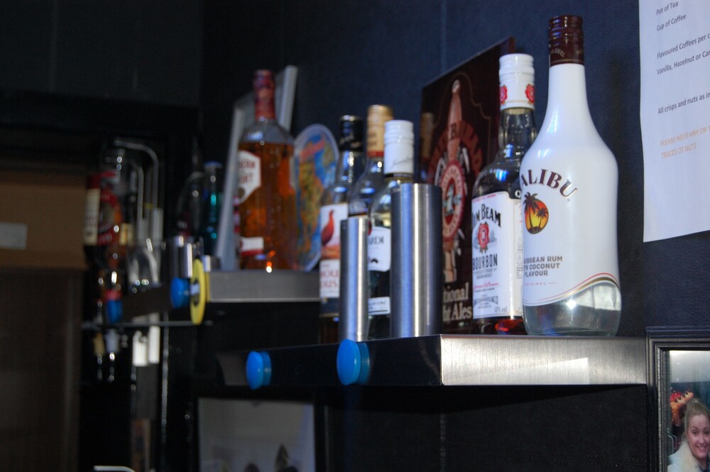 Hotel Bar