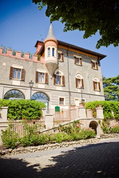 Hotel Front
