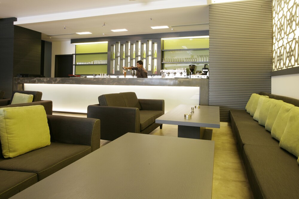 Coffee Shop