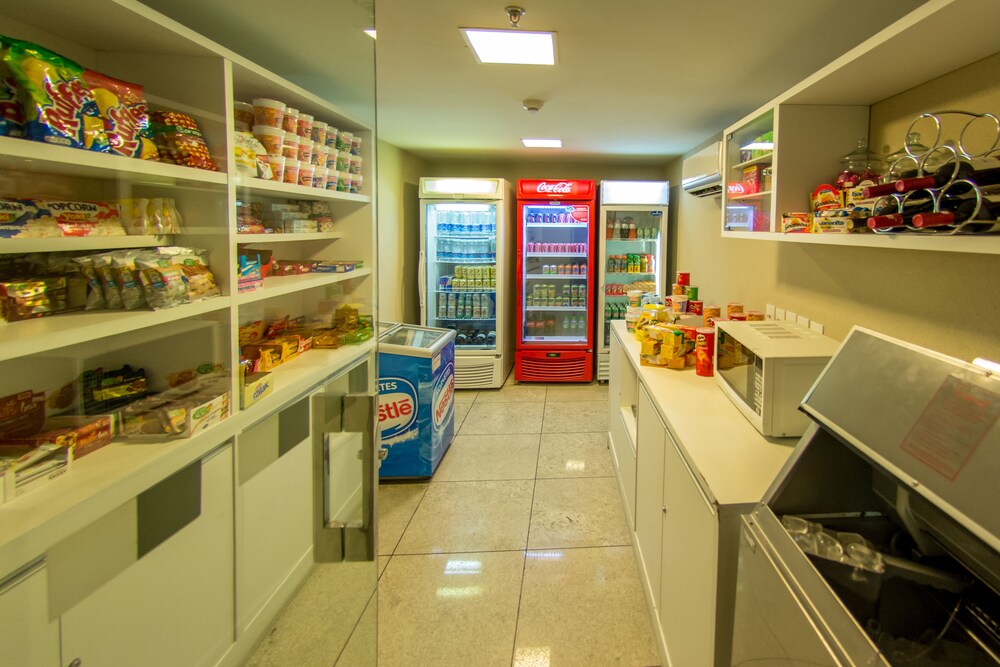 Snack Bar