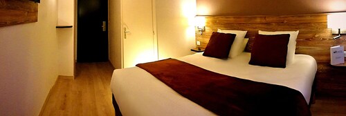 Brit Hotel Confort Pau Lons