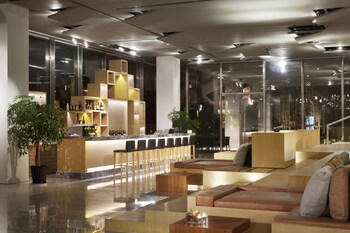 Hotel Lounge