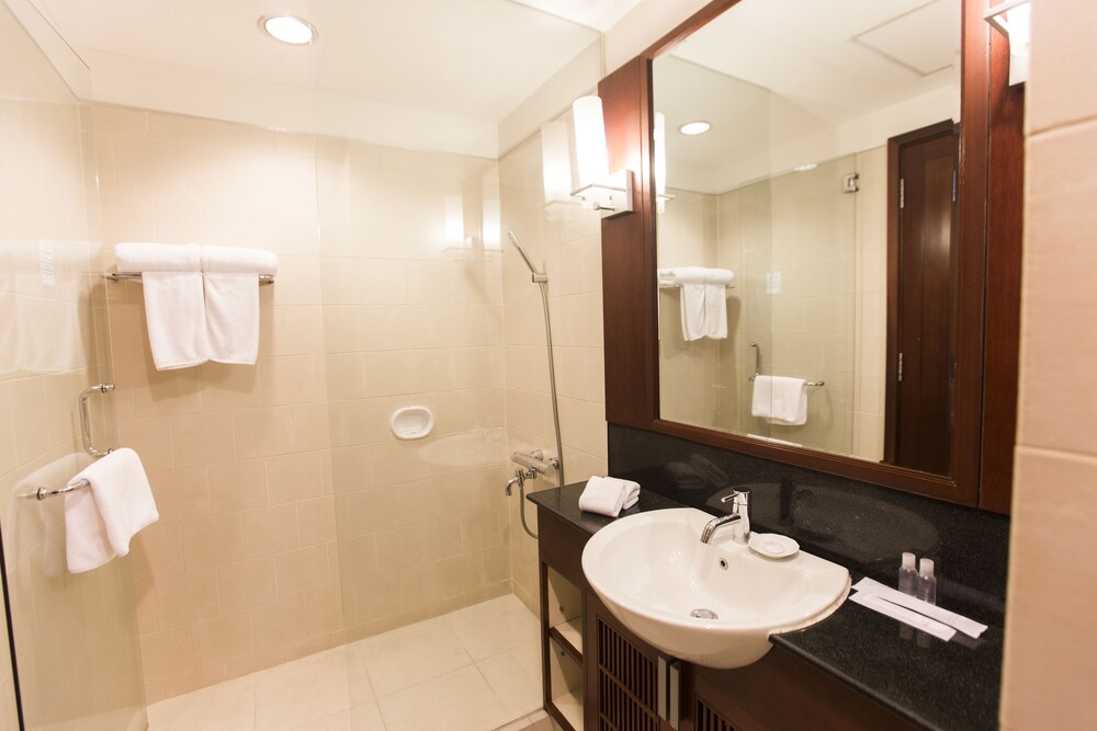 Two bedroom Apartment - Bathroom