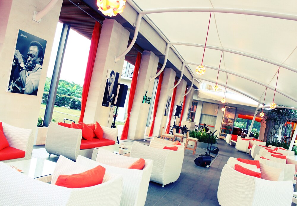 Hotel Lounge