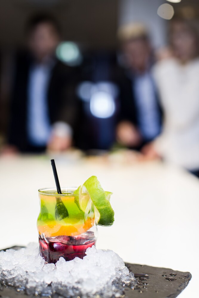 Hotel Bar