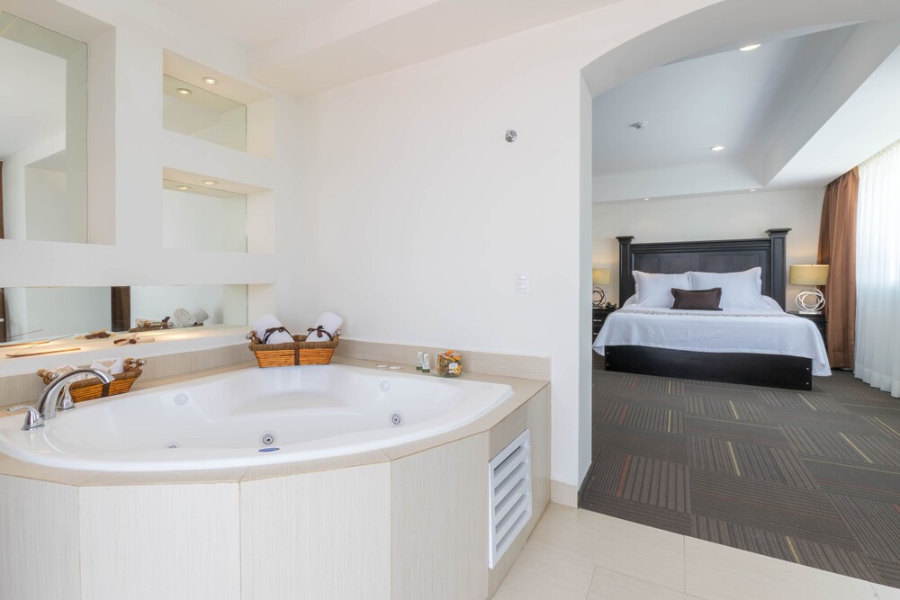 Jetted Tub