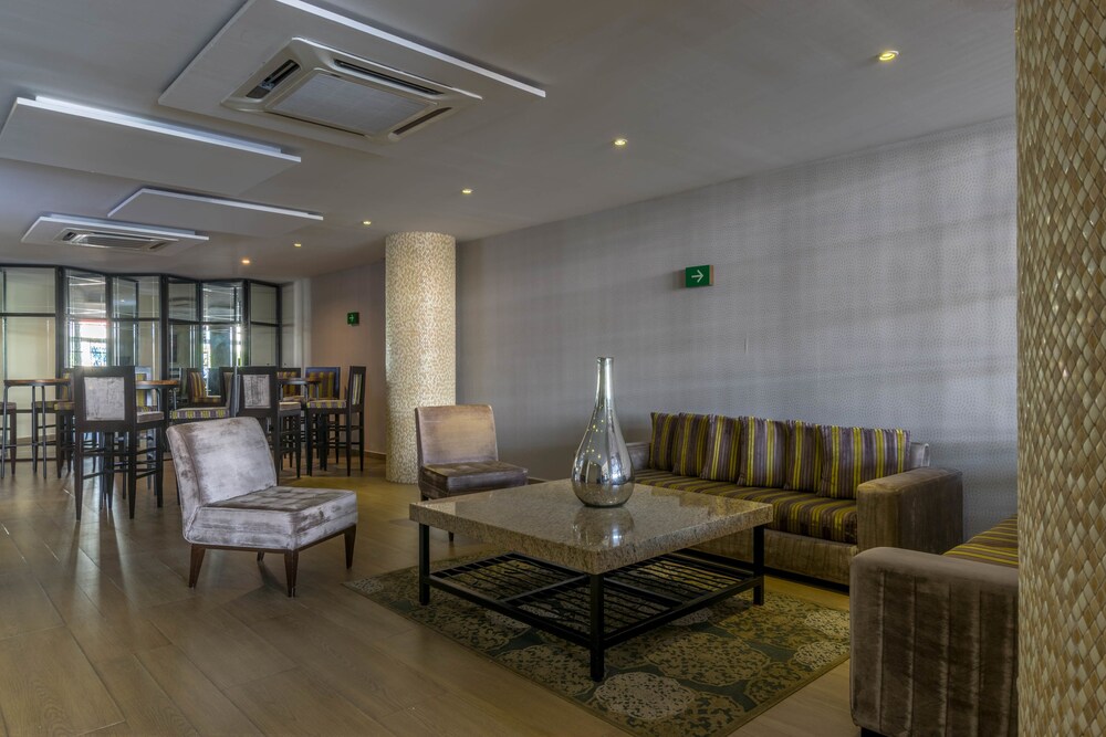 Hotel Bar