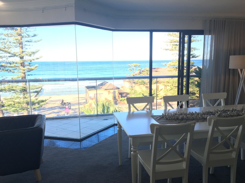 Bella Vista Three Bedroom Penthouse - Guestroom View