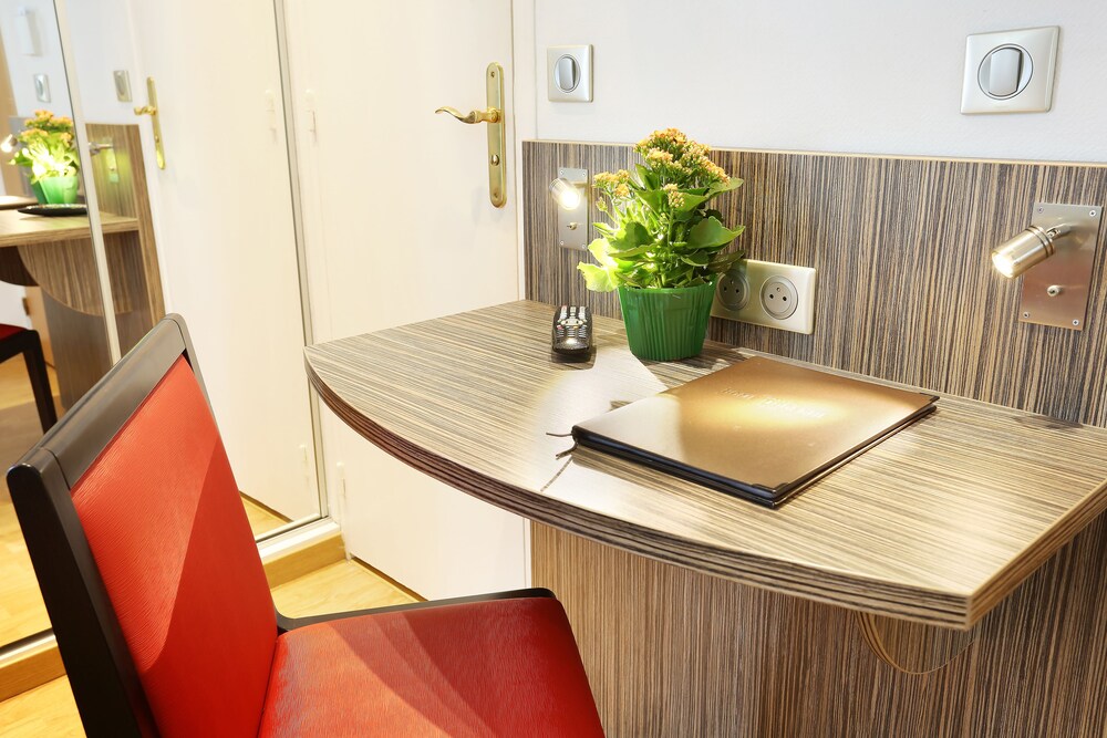 In-Room Business Center