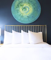 Superior Room, 1 Queen Bed