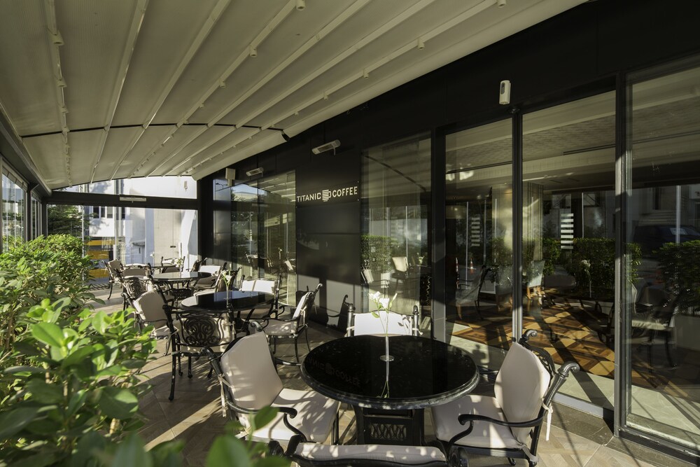 Cafe