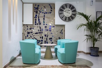 Hotel Bar