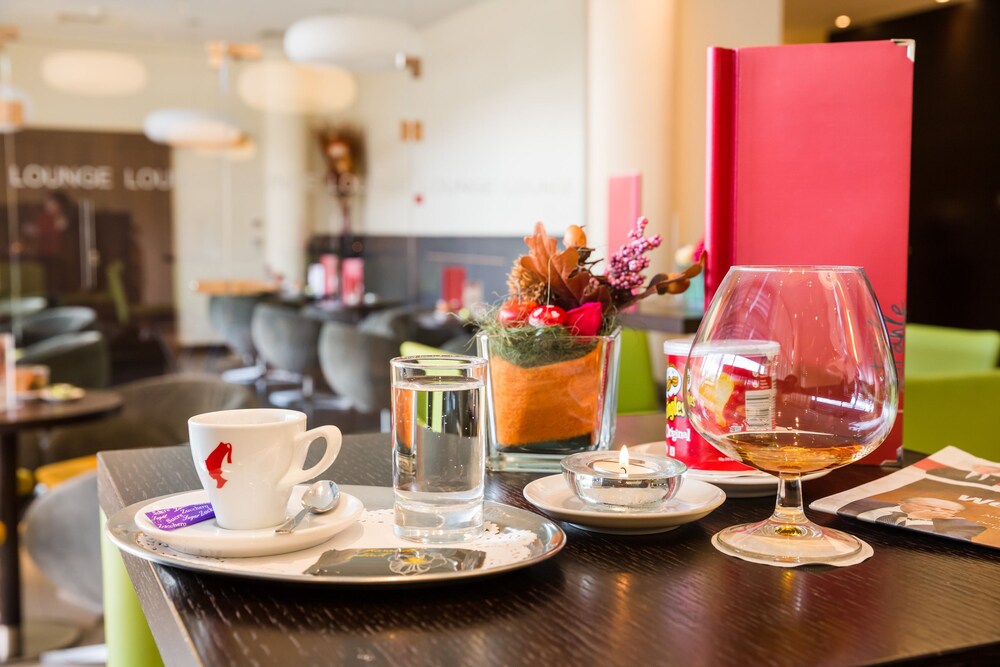 Hotel Bar