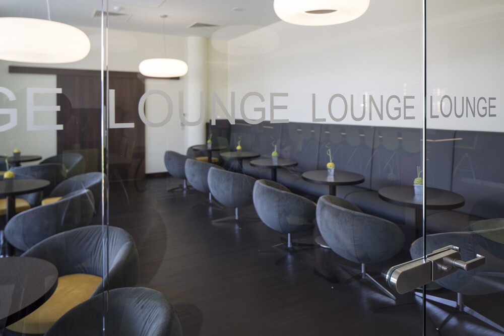 Hotel Lounge