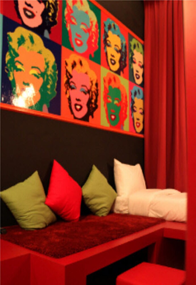 Guestroom