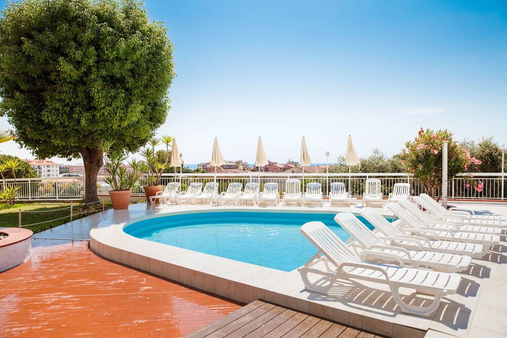 Childrens Pool