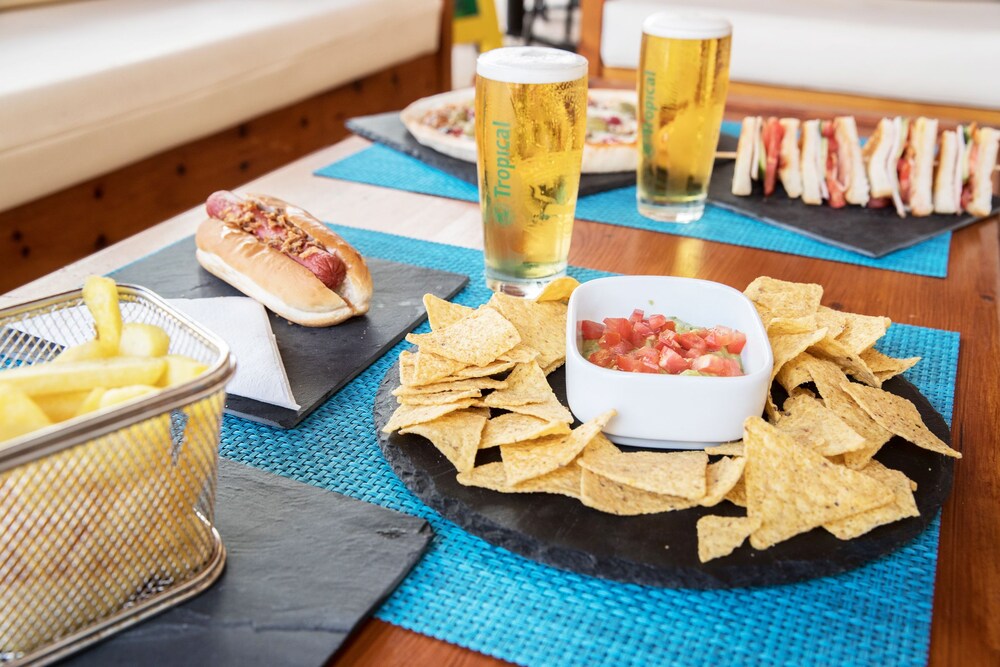 Poolside Bar