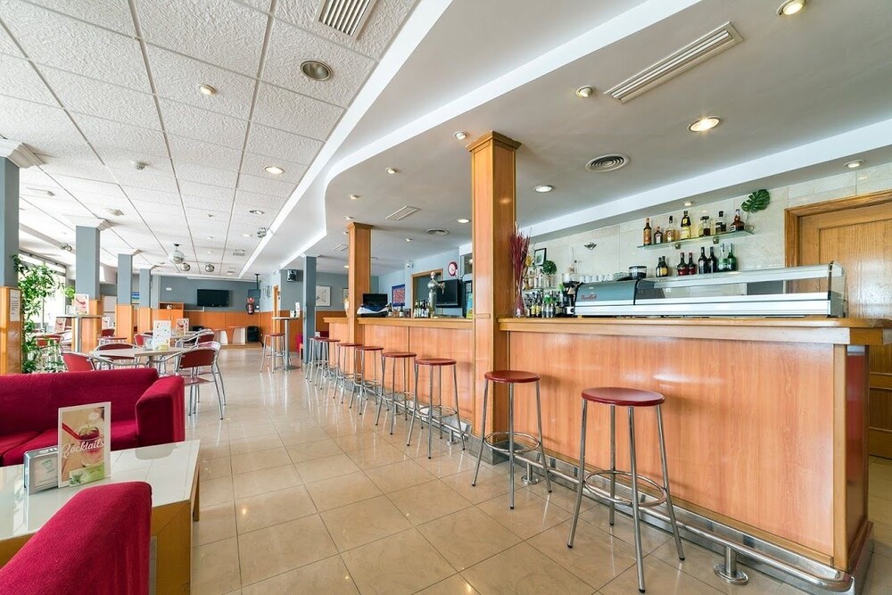 Hotel Bar