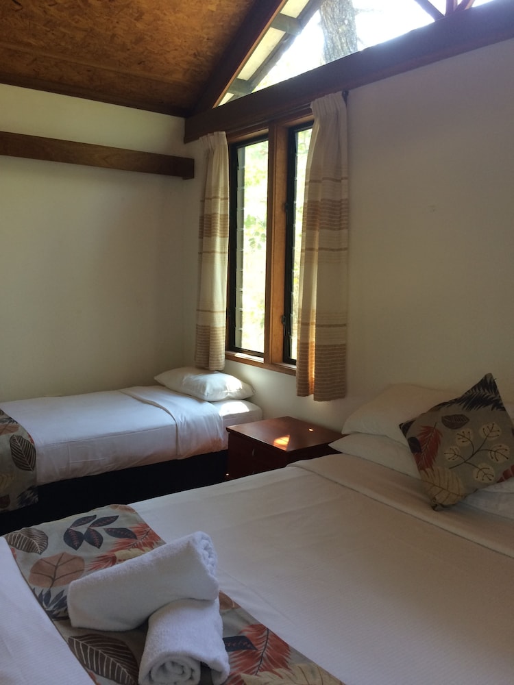 Cabin, 2 Bedrooms - Guestroom