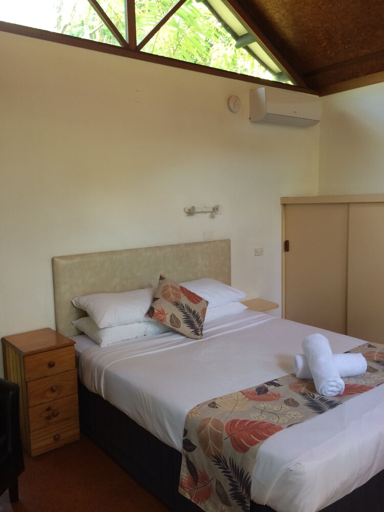 Cabin - Guestroom