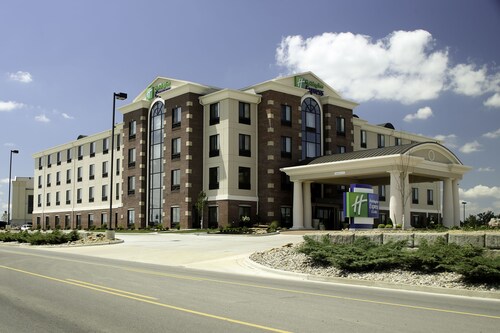 Holiday Inn Express Hotel & Suites Marion Northeast