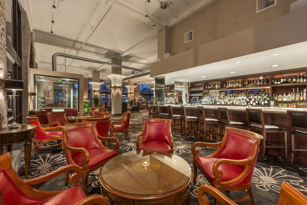 Hotel Lounge
