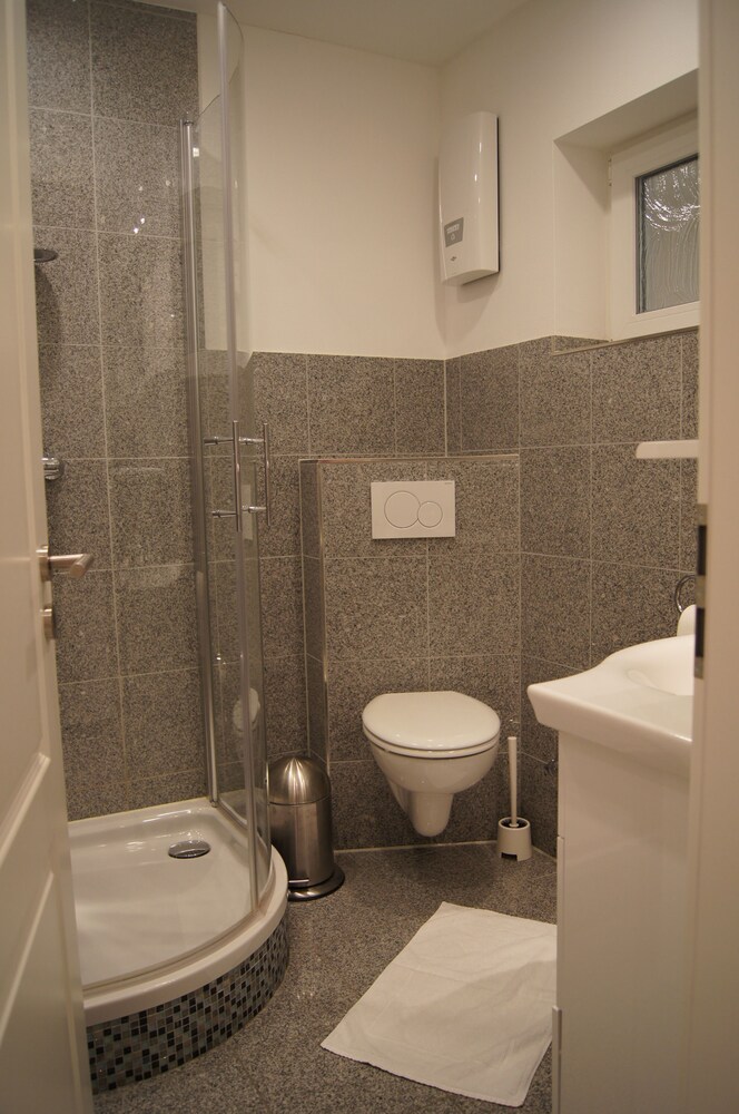 Comfort Single Room, Private Bathroom - Bathroom