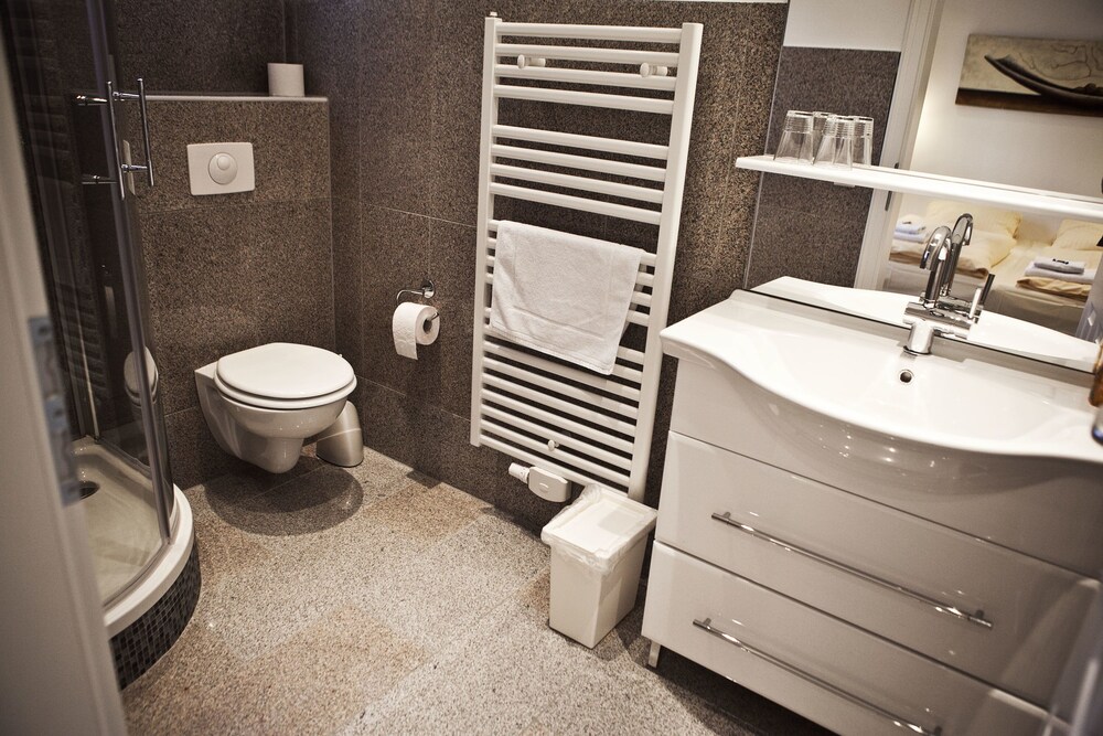 Comfort Double Room, Private Bathroom - Bathroom
