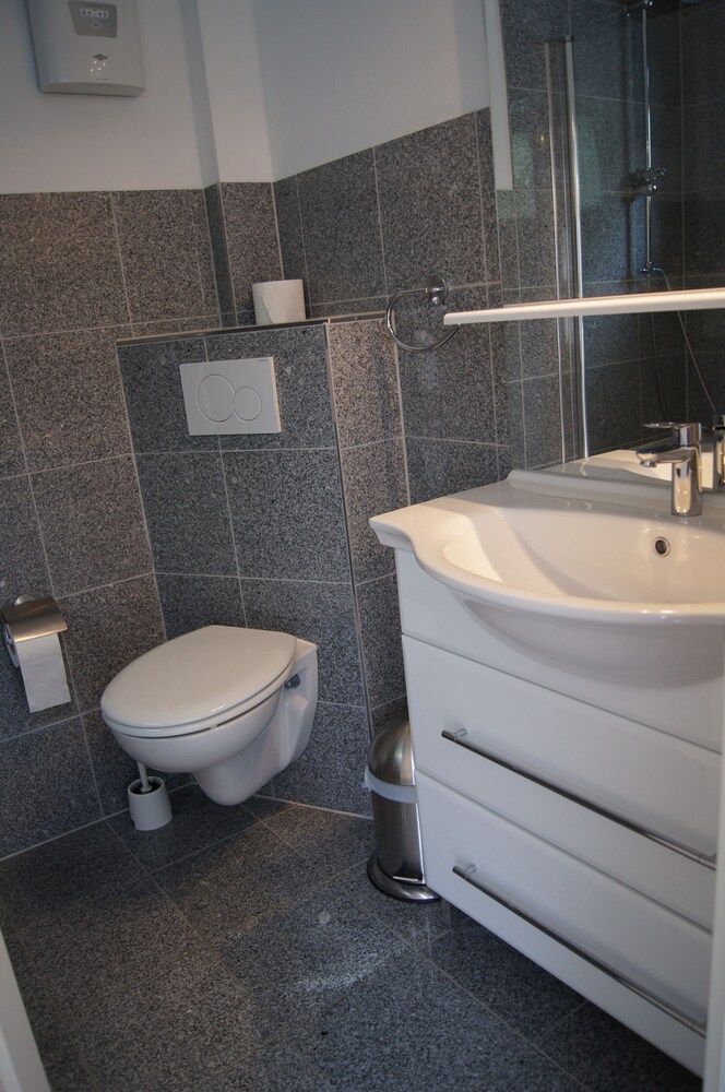 Comfort Suite, Private Bathroom - Bathroom