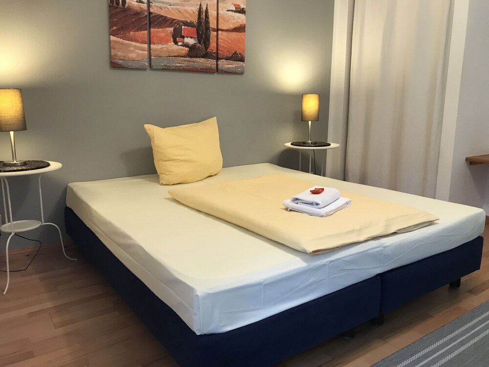 Comfort Single Room, Private Bathroom - Guestroom
