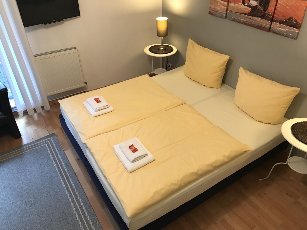 Comfort Double Room, Private Bathroom - Guestroom