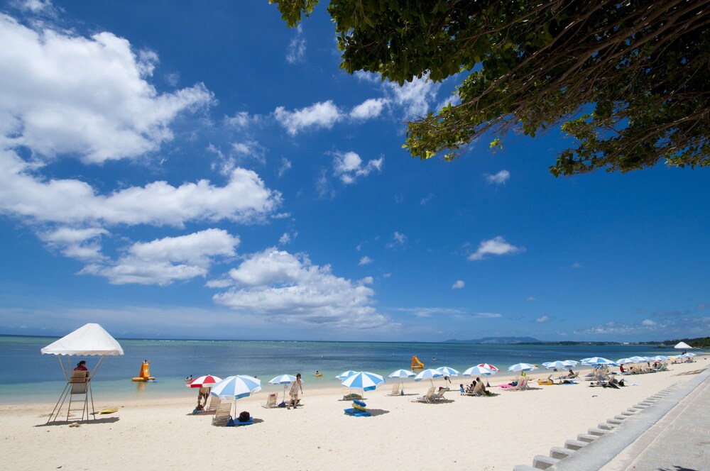 ชายหาด