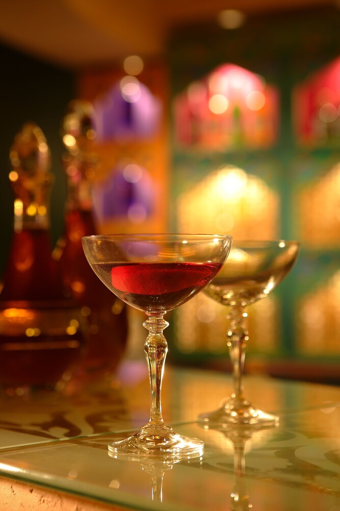 Hotel Bar