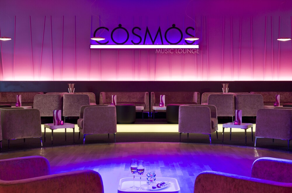 Hotel Bar