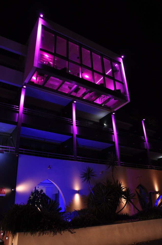 Hotel Front - Evening/Night