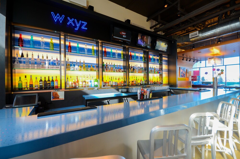Hotel Bar