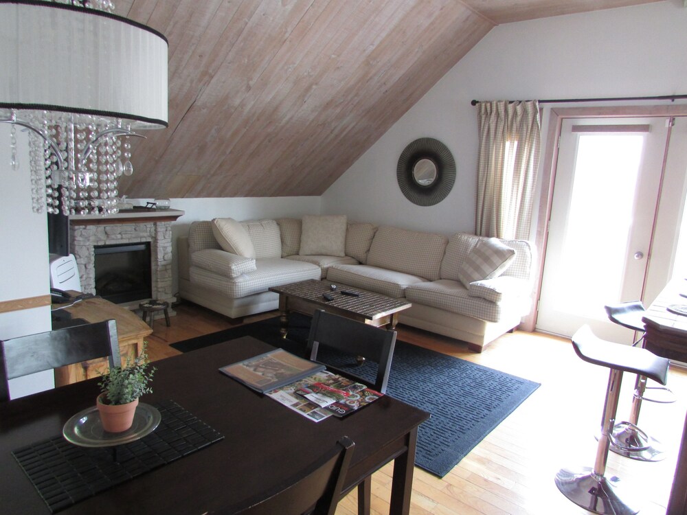 Romantic Room, 1 Queen Bed - Featured Image