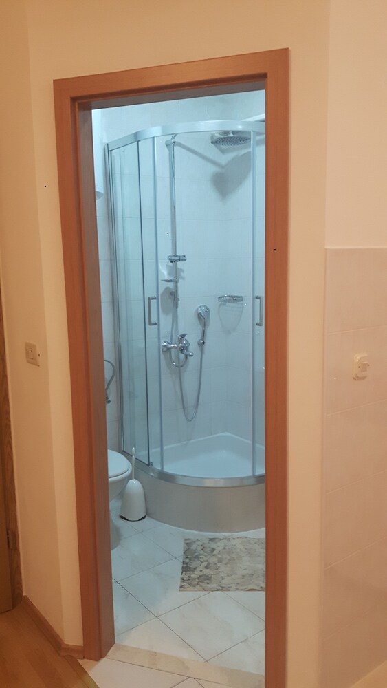 Standard Apartment - Bathroom