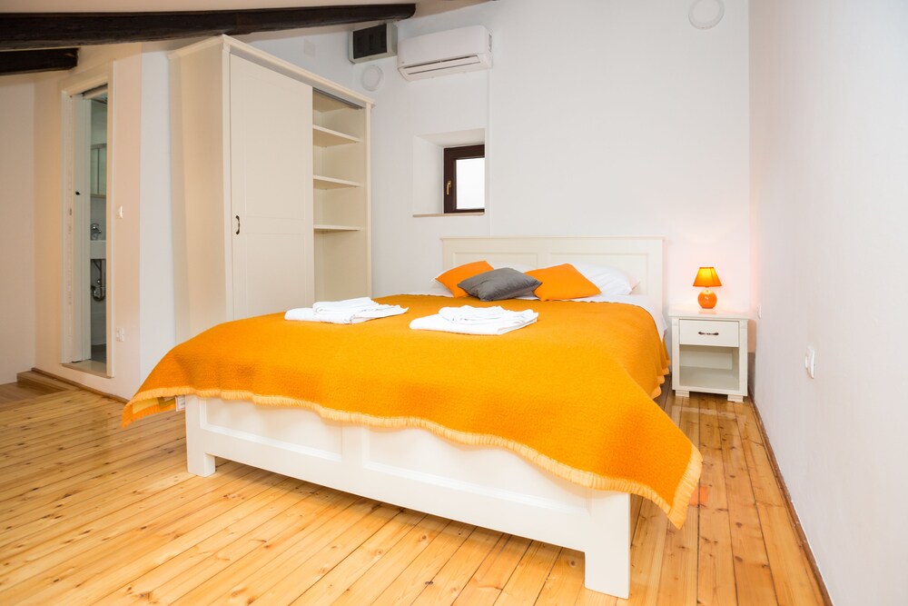 Deluxe Apartment - Guestroom