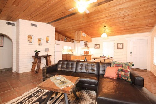 😀COZY ADOBE SLEEPS 7😀 2/2