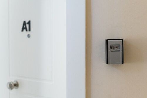 Elise Apartment Airport by Airstay