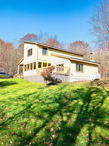 Secluded Catskills Mountain Cabin Getaway