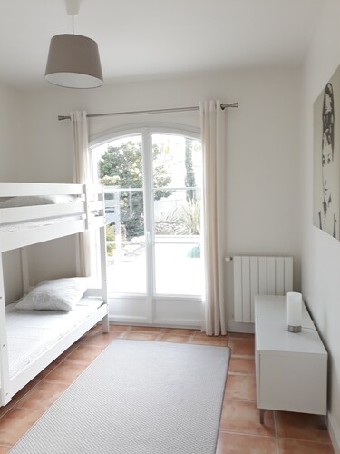 Villa 4 pers, proche des plages, avec service de nettoyage régulier