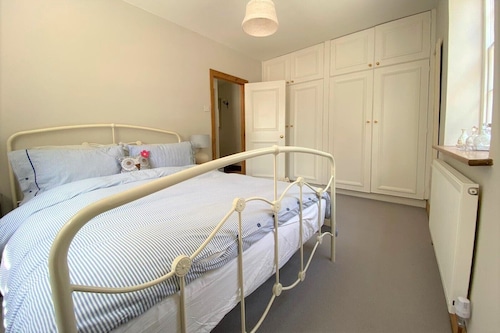 Delf Stream Flat - Close to town with lovely sunny terrace