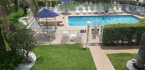 Tropic Isle Beach Resort