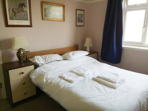 Seaview Family friendly house