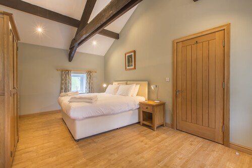 The Fuchsias - a holiday cottage that sleeps 6 guests in 3 bedrooms